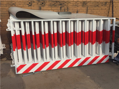 基坑護(hù)欄 基坑護(hù)欄